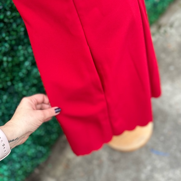 Scalloped red Banana Republic dress with pockets! - Picture 3 of 4